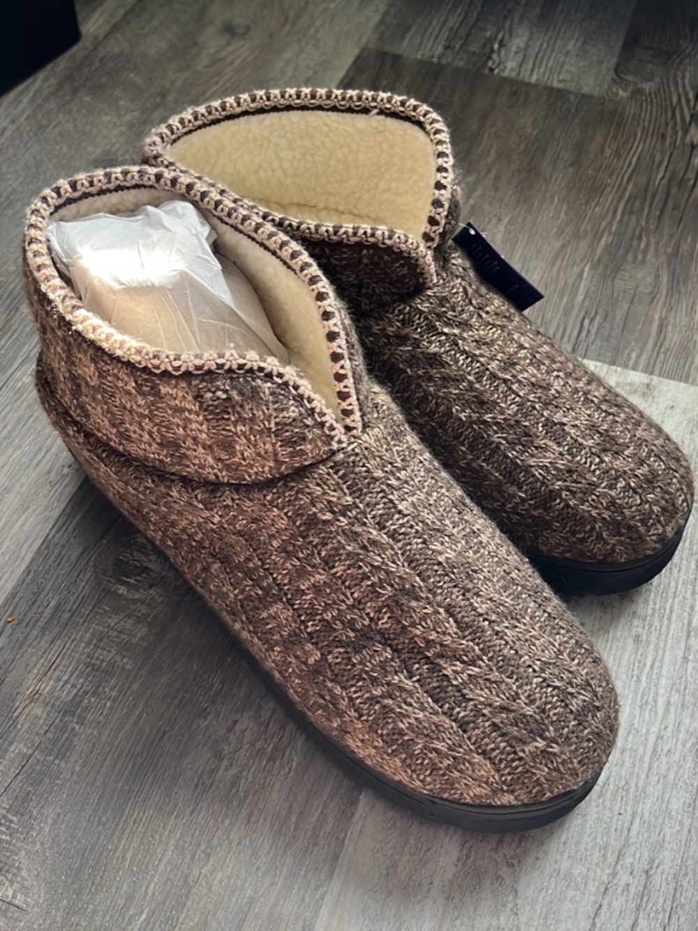 Slippers - Picture 3 of 4